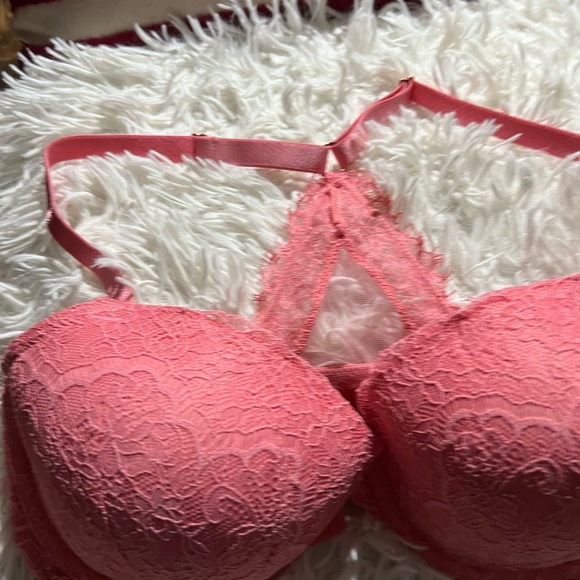 Victoria Secrets 36DD Lined Demi - Picture 2 of 7